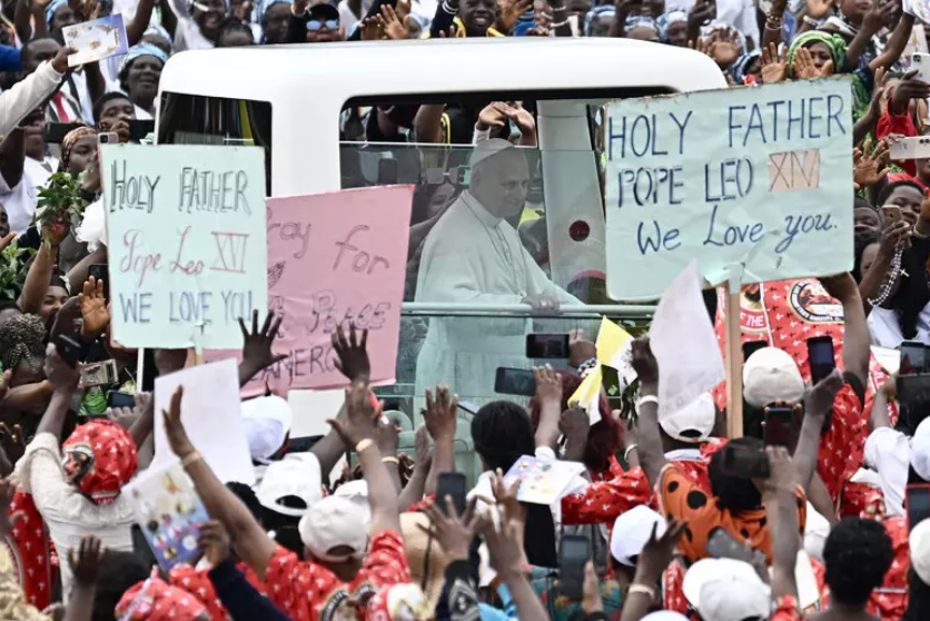 Il Papa, ‘l’umanità ha fame di pace, servono gesti di perdono’